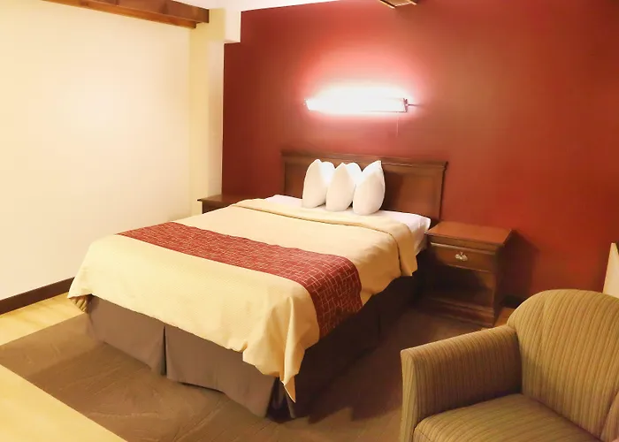 Town House Hotel - Grand Forks