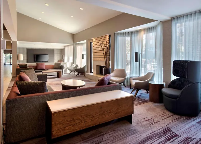 Sonesta Select Boston Milford