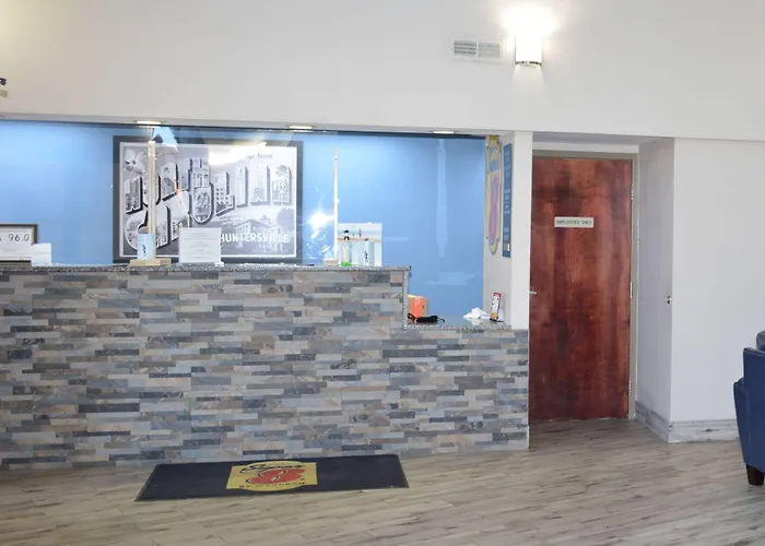 Super 8 By Wyndham Huntersville/Charlotte Area