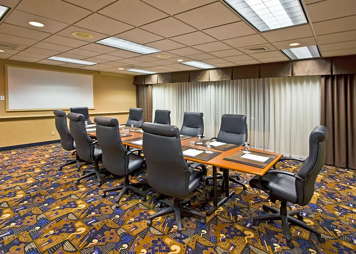 Crowne Plaza Auburn Hills By Ihg