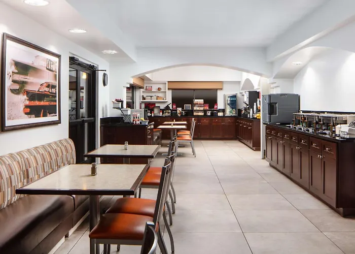 Best Western Plus King'S Inn And Suites