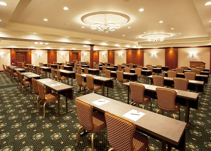 Ann Arbor Regent Hotel And Suites