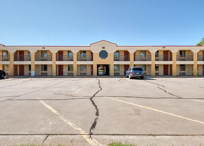 Red Roof Inn Shamrock