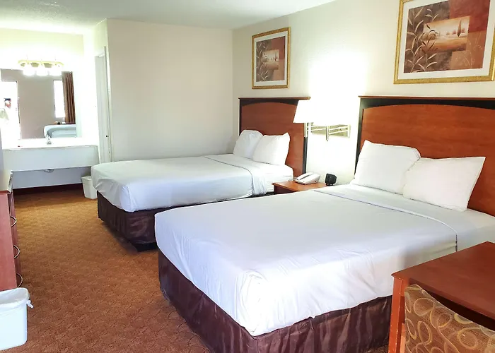 Red Roof Inn Shamrock