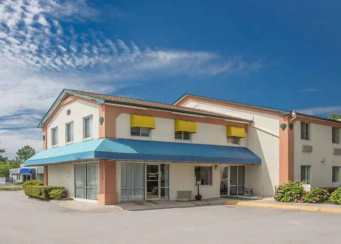 Econo Lodge Cherry Point