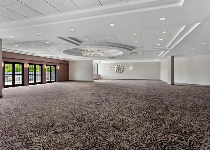 Delta Hotels By Marriott Somerset