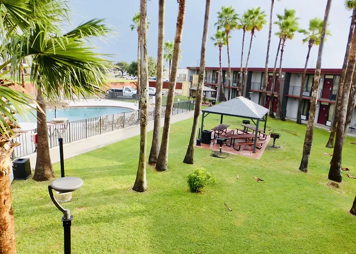 Red Roof Inn Corpus Christi North - Near Downtown