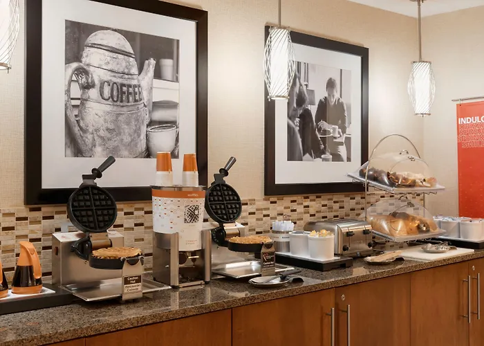 Hampton Inn Appleton-Fox River Mall Area
