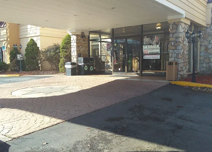 Fairbridge Inn & Suites Poconos