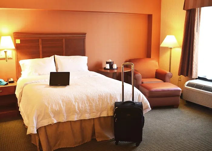 Hampton Inn By Hilton Harrisburg West