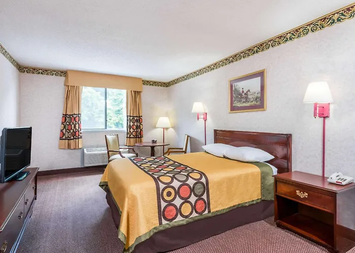 Super 8 By Wyndham Hancock Md
