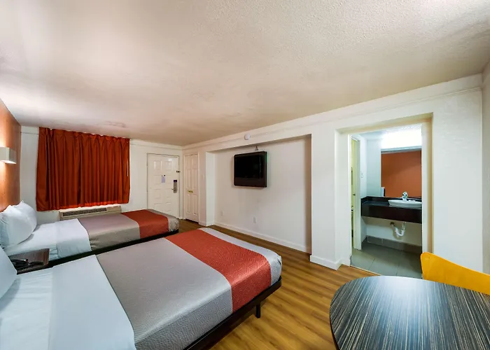 Motel 6-Dallas, Tx - Farmers Branch