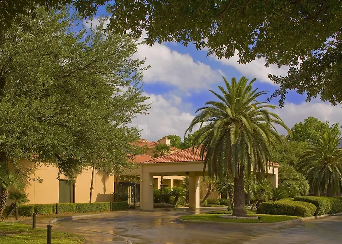 Courtyard By Marriott San Antonio Downtown