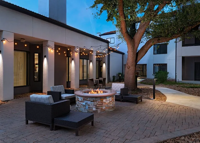 Courtyard By Marriott San Antonio Downtown