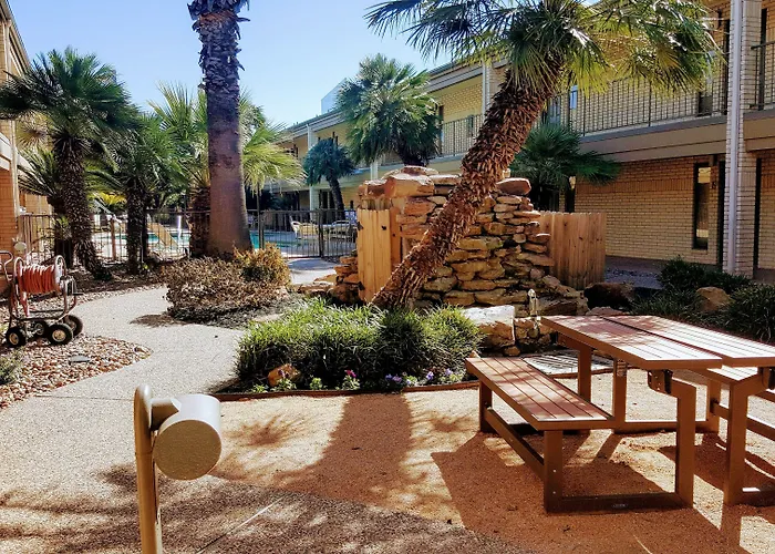 Best Western Near Lackland Afb Seaworld