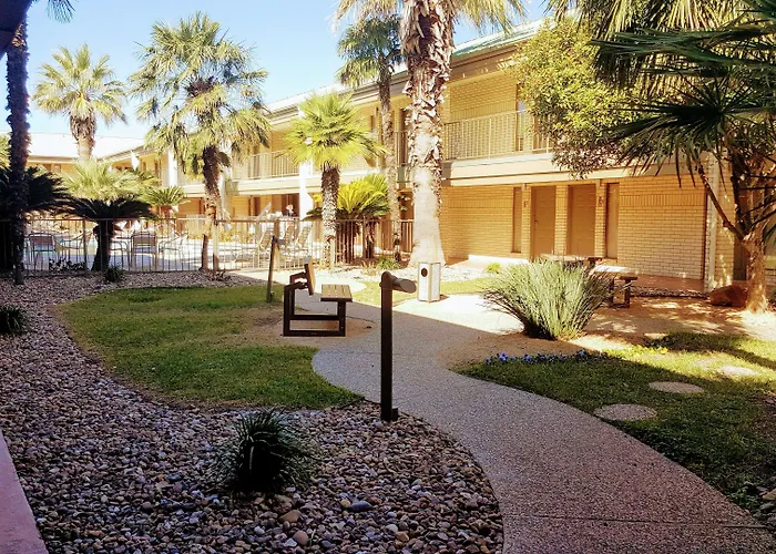 Best Western Near Lackland Afb Seaworld