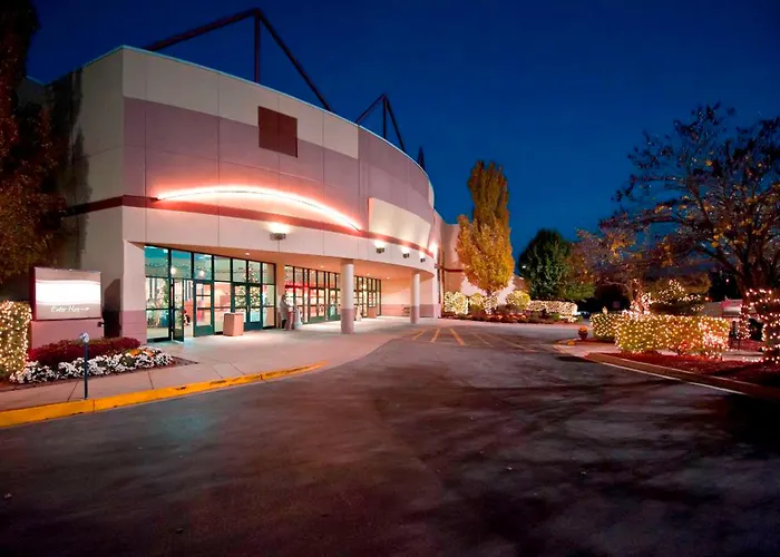 Branson Hillside Hotel