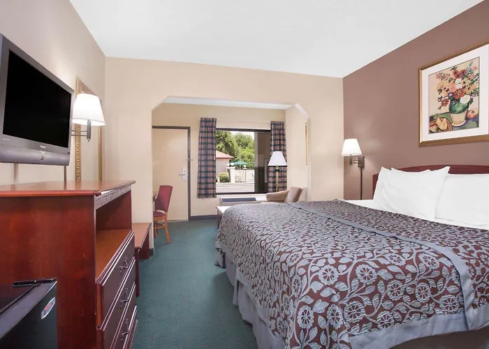 Days Inn By Wyndham Dublin Ga