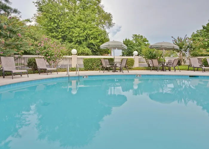Holiday Inn Express Nashville-Hendersonville By Ihg