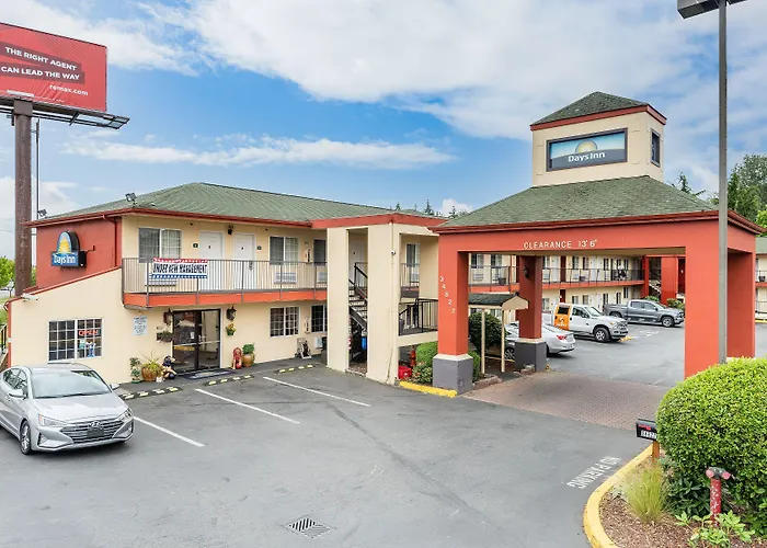 Days Inn By Wyndham Federal Way