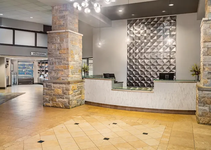 Crowne Plaza Milwaukee Airport By Ihg