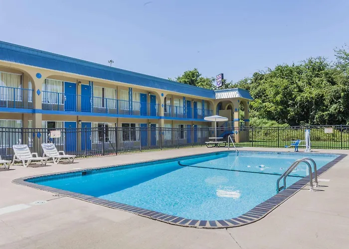 Knights Inn Murfreesboro