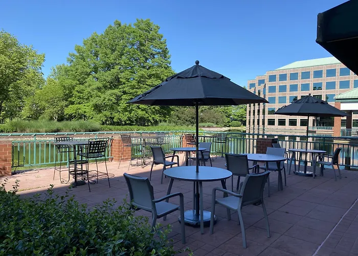 Elimwood Hotel, A Ramada By Wyndham