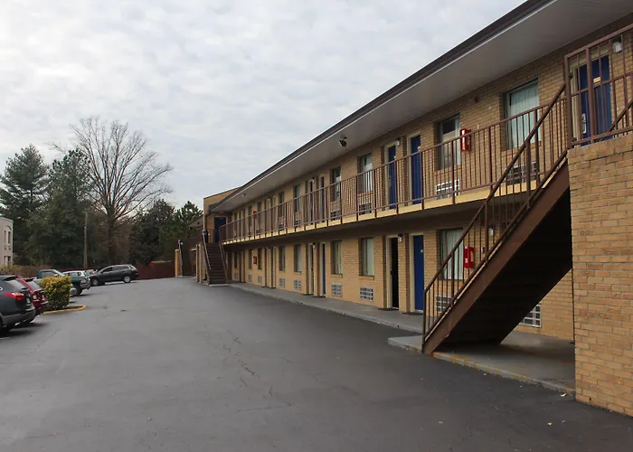 Americas Best Value Inn - Fredericksburg North