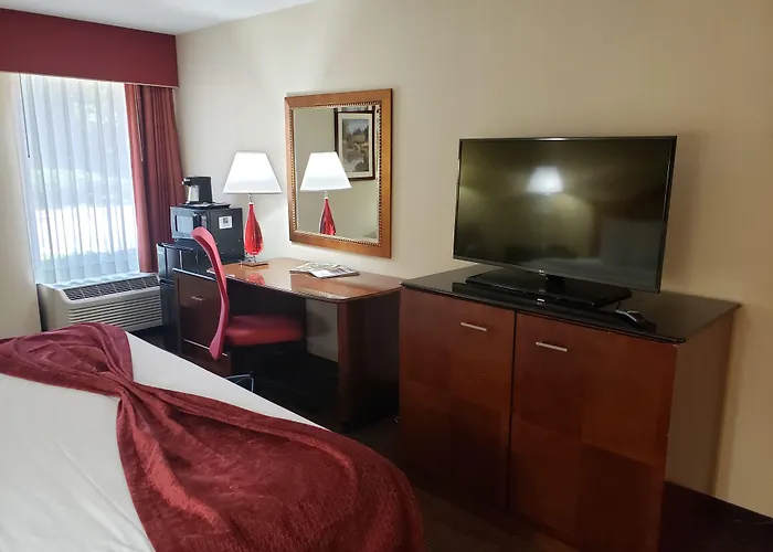 Baymont By Wyndham Southfield/Detroit