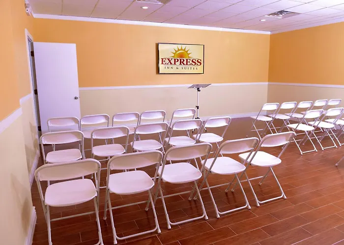 Express Inn & Suites
