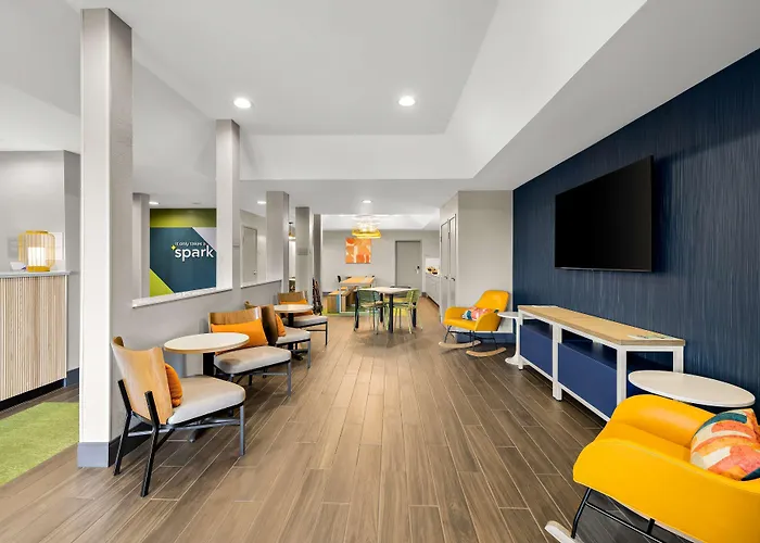Spark By Hilton Tifton