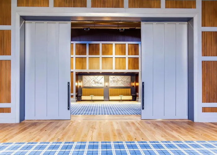 The Campbell House Lexington, Curio Collection By Hilton