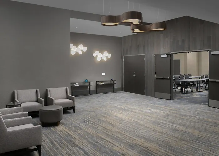 Delta Hotels By Marriott Seattle Everett