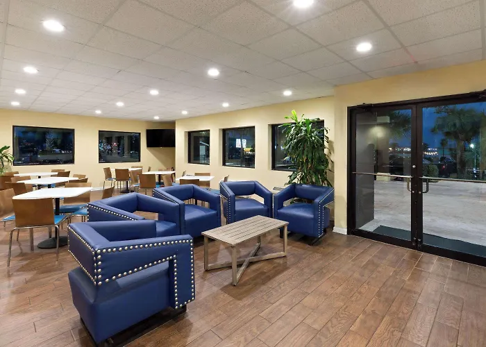 Days Inn By Wyndham Biloxi Beach