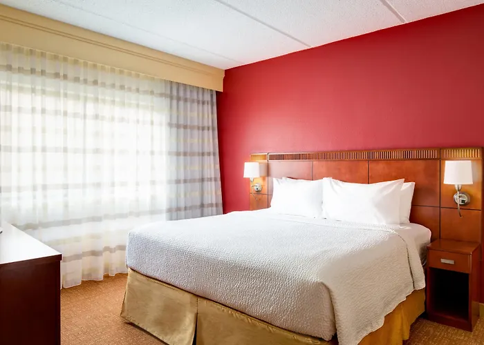 Courtyard By Marriott Raleigh Midtown
