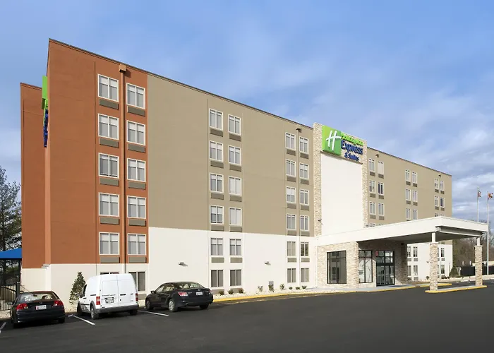 Holiday Inn Express & Suites College Park - University Area By Ihg
