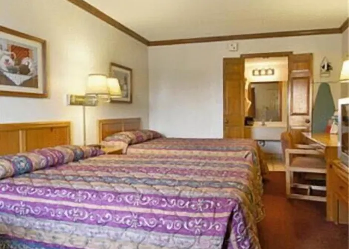 Indy Speedway Inn