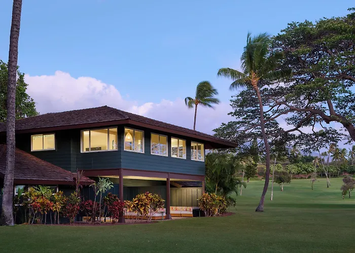 Royal Lahaina Resort & Bungalows