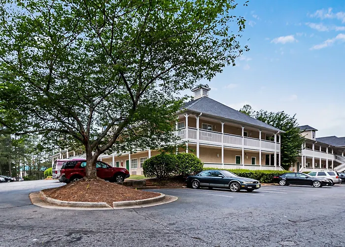 Hometowne Studios By Red Roof Atlanta - Lawrenceville