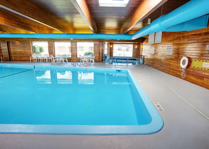 Country Inn & Suites By Radisson, Traverse City, Mi