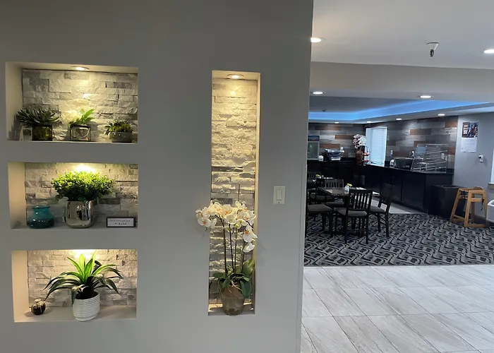 La Quinta Inn And Suites By Wyndham Cincinnati North
