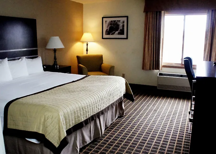 Baymont By Wyndham Green Bay