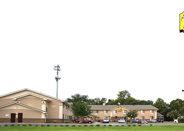 Super 8 By Wyndham Hampton