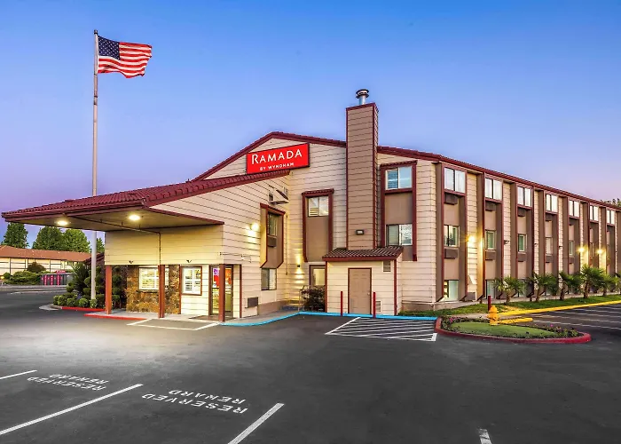 Ramada By Wyndham Medford Airport North