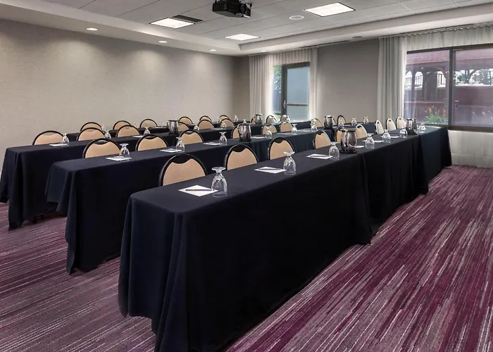 Courtyard By Marriott Sioux Falls