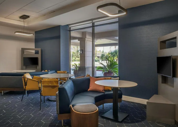 Courtyard By Marriott Los Angeles Pasadena/Monrovia