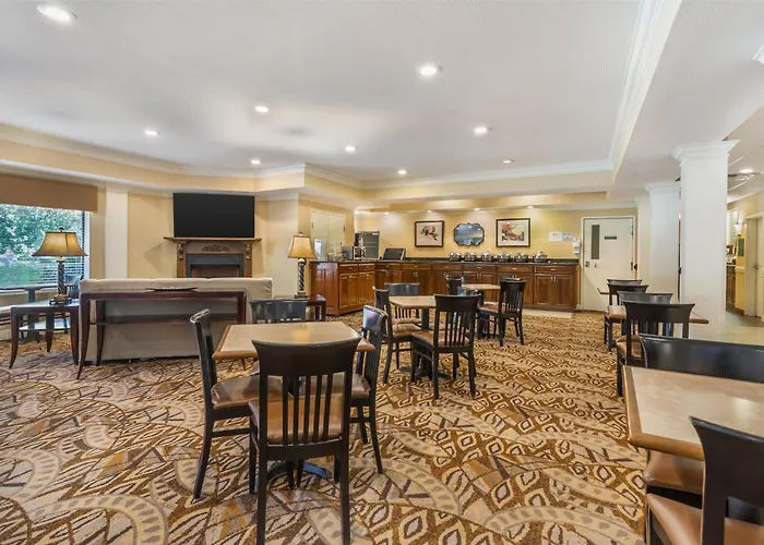 Best Western Plus Valdosta Hotel & Suites