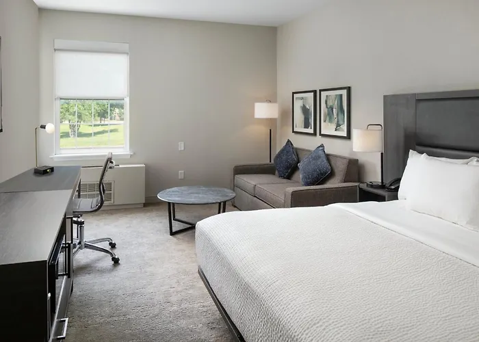 Holiday Inn Express St. Albans By Ihg