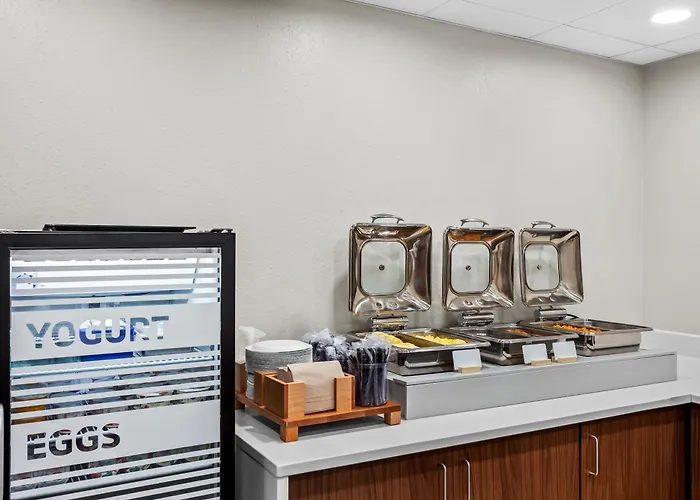 Holiday Inn Express Hotel & Suites Charleston-Southridge By Ihg