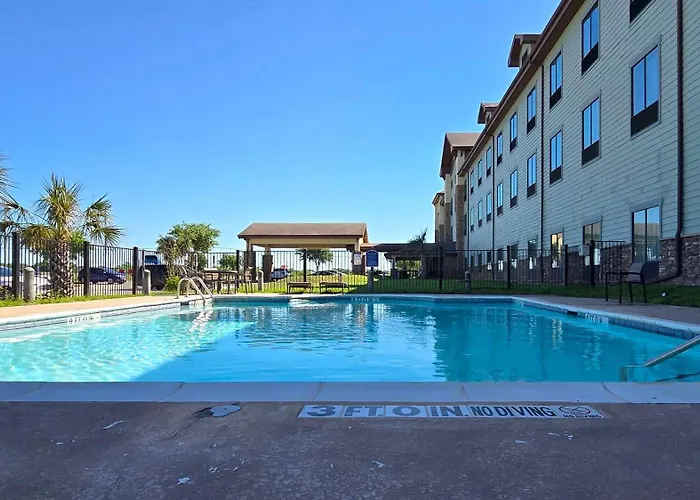 Comfort Inn & Suites Beeville